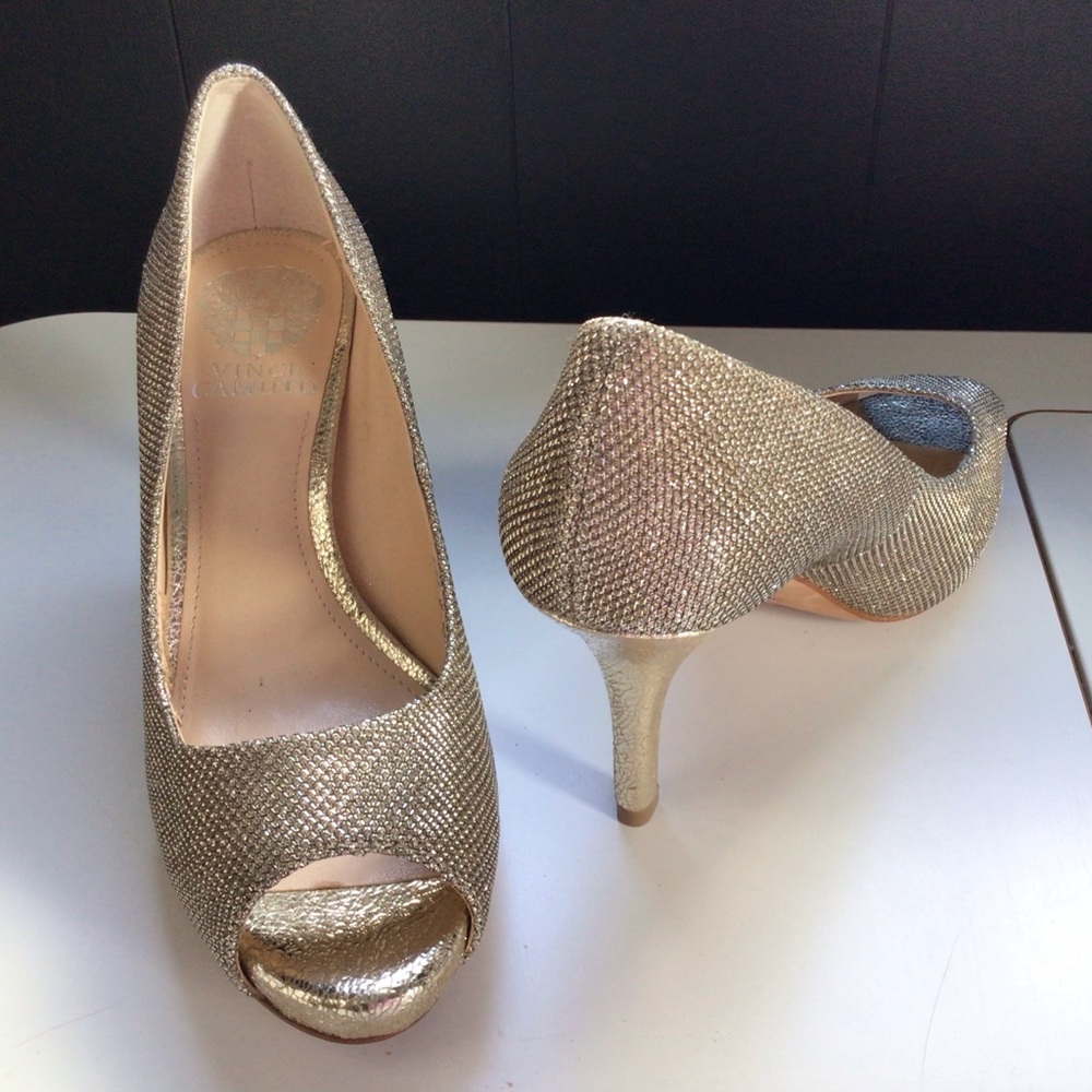 Vince Camuto size 7 - Picture 6 of 15